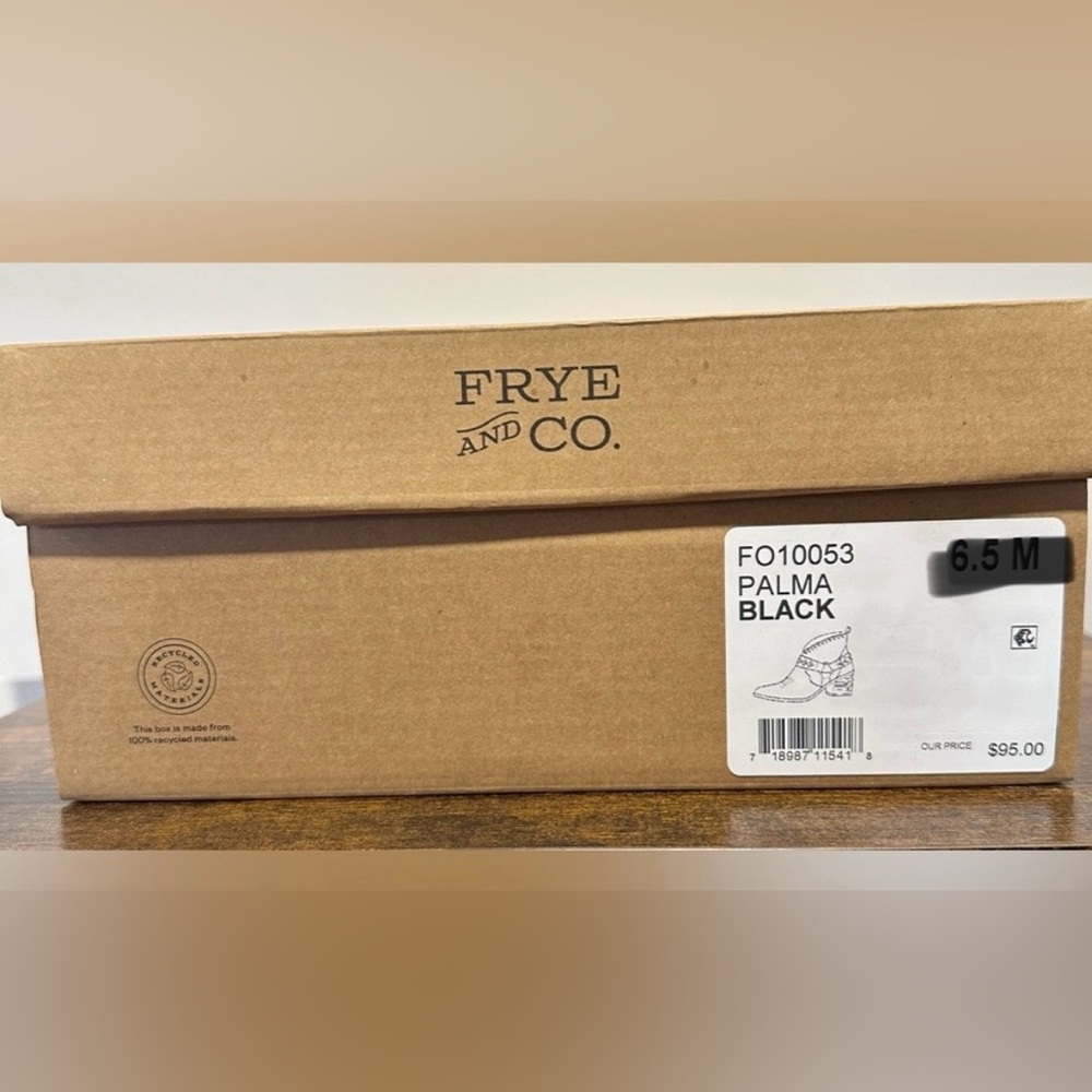 Frye and Co Women’s Black Palma Stacked Heel Booties NWT Size 7 - Picture 2 of 8